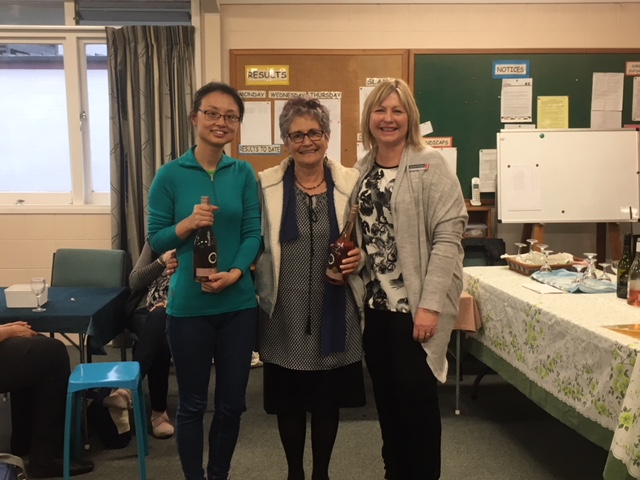 Session winner: from left June Zhu, Moira Lagaluga and sponsor Joanne Morgan